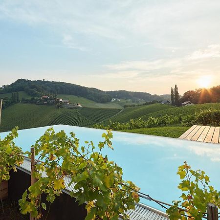 Hideaway An Der Weinstrasse - Pool & Sauna - Apartments Anderlage Spielfeld Εξωτερικό φωτογραφία