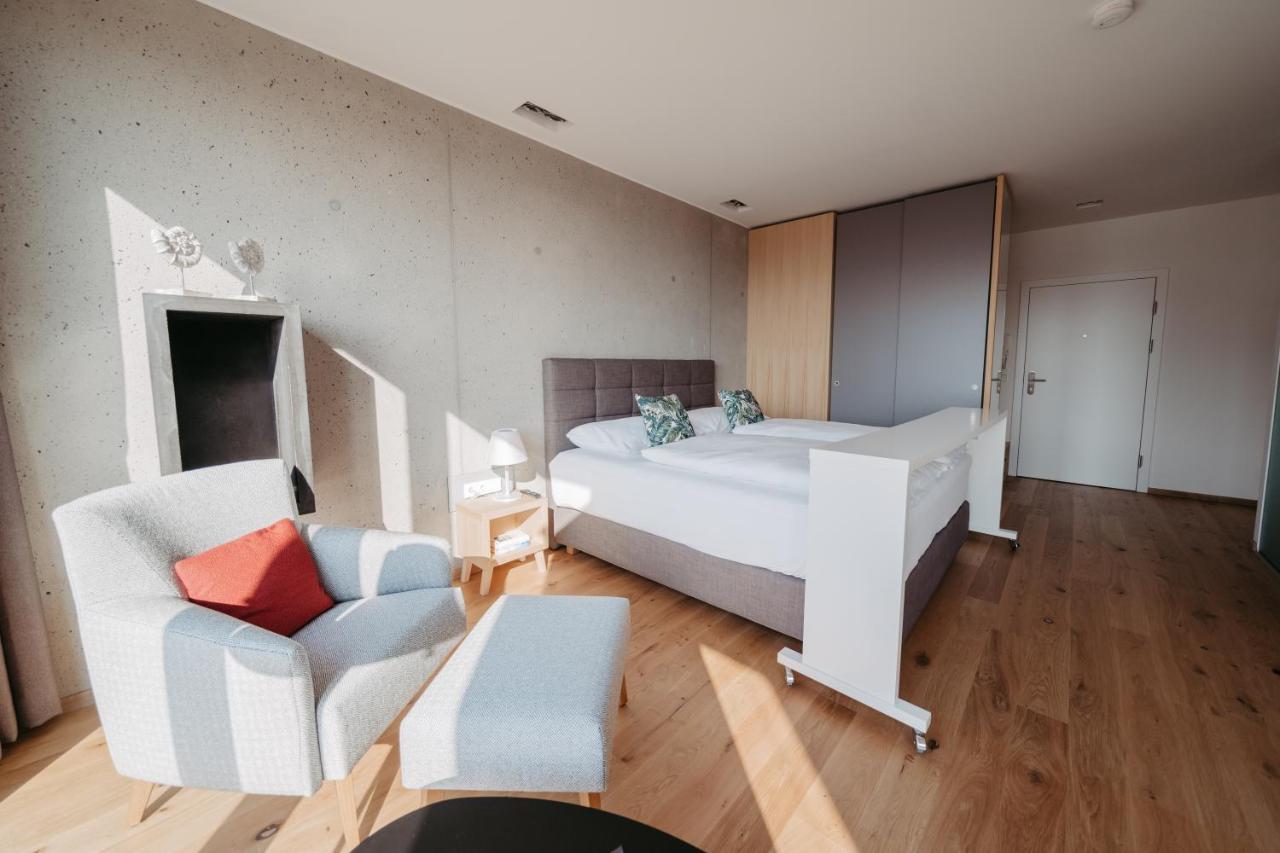 Hideaway An Der Weinstrasse - Pool & Sauna - Apartments Anderlage Spielfeld Εξωτερικό φωτογραφία