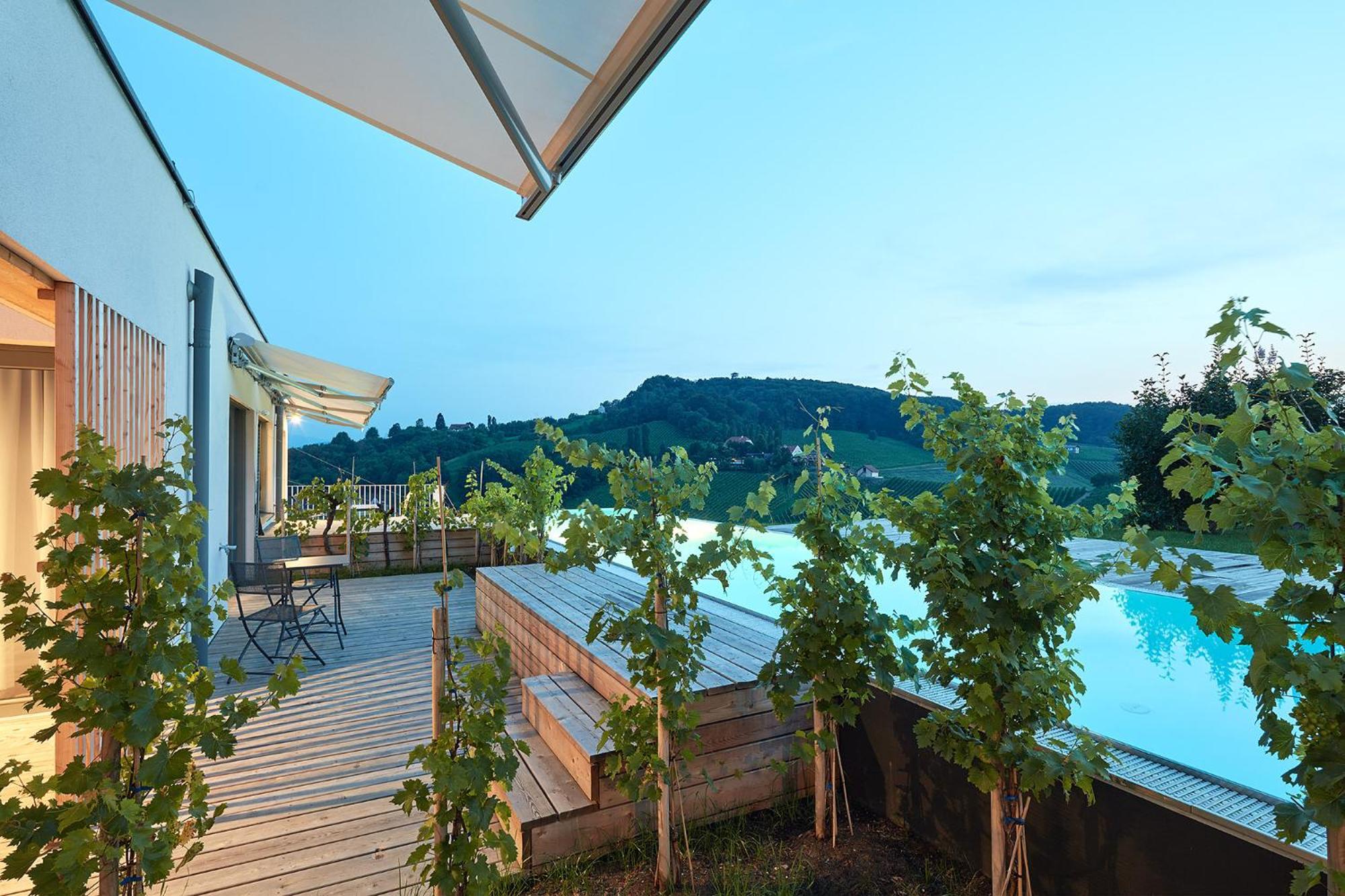 Hideaway An Der Weinstrasse - Pool & Sauna - Apartments Anderlage Spielfeld Εξωτερικό φωτογραφία