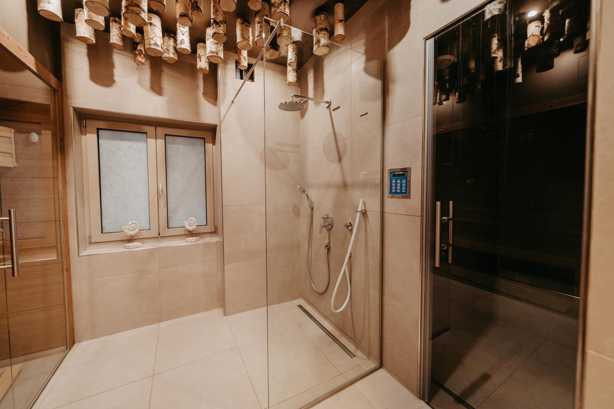 Hideaway An Der Weinstrasse - Pool & Sauna - Apartments Anderlage Spielfeld Εξωτερικό φωτογραφία