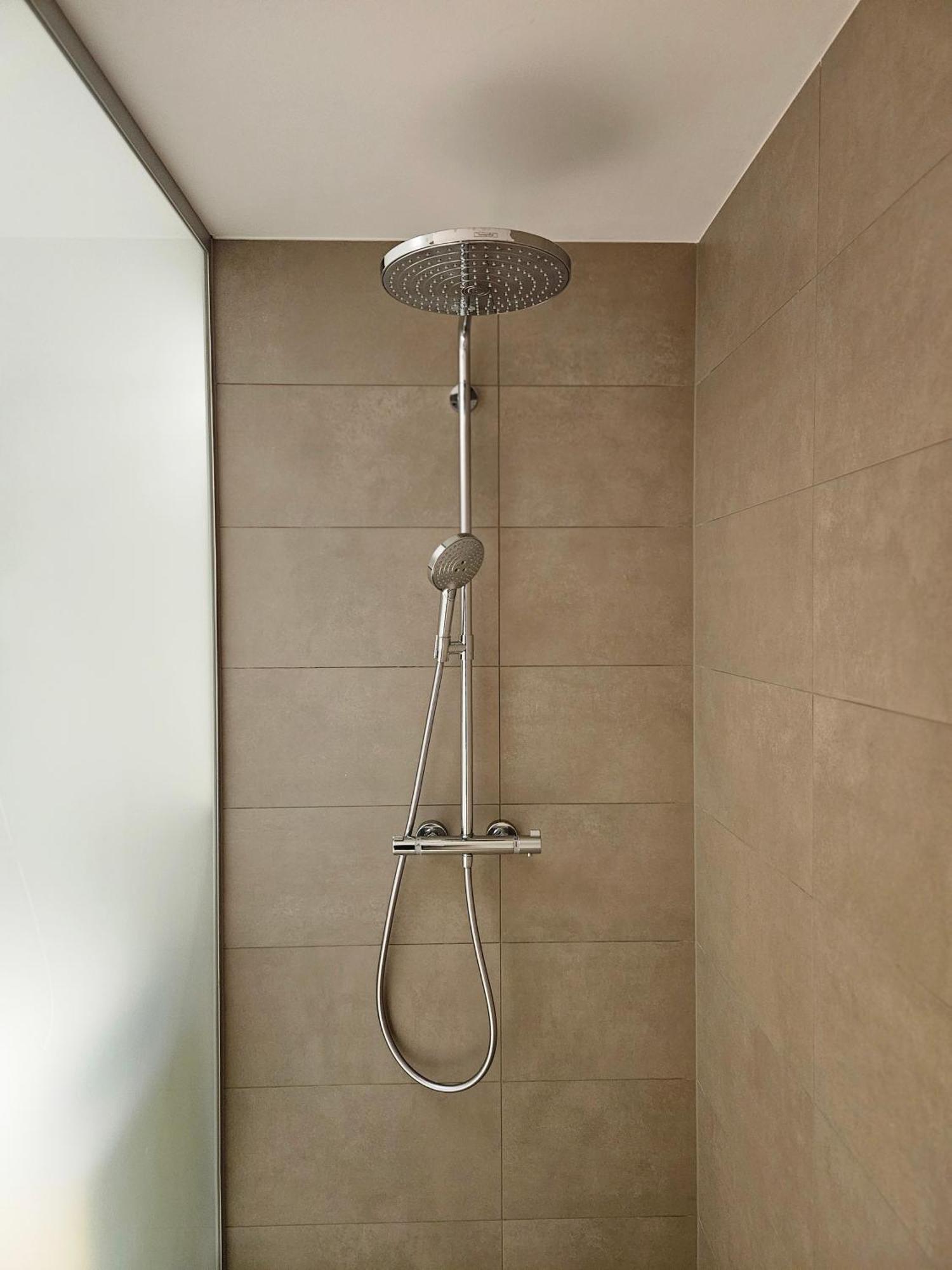 Hideaway An Der Weinstrasse - Pool & Sauna - Apartments Anderlage Spielfeld Δωμάτιο φωτογραφία